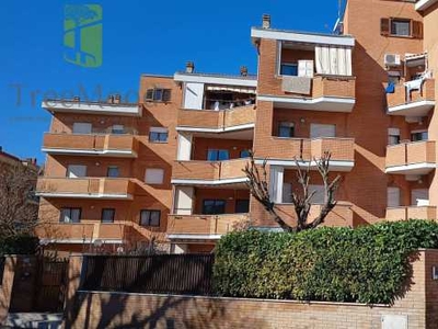 Appartamento in Vendita ad Genzano di Roma - 155000 Euro
