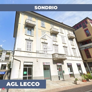 Appartamento in Vendita in Via Nazzarino Sauro a Sondrio