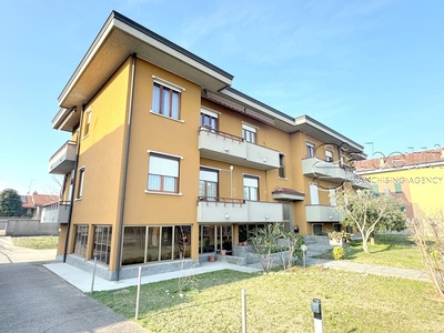 Appartamento in Via Monsignor Piazza, Nerviano (MI)