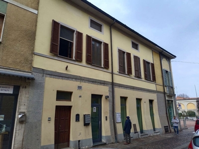 Appartamento in Via Monti, 46, San Colombano al Lambro (MI)