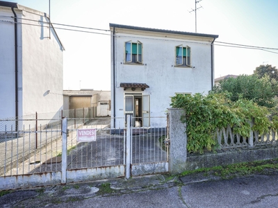 Casa 4 locali di 101 m² in Jolanda di Savoia