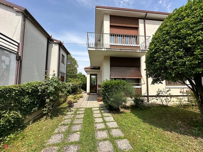 Casa Bi/Trifamiliare in Vendita in Via asiago 7 a Treviso