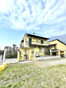 Casa Indipendente a Brescia in Caionvico, Caionvico