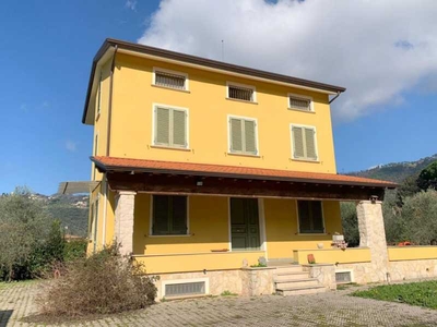 Casa Indipendente in Vendita ad Massarosa - 410000 Euro