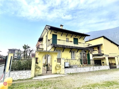 Casa indipendente in Vendita in Via Caionvico a Brescia