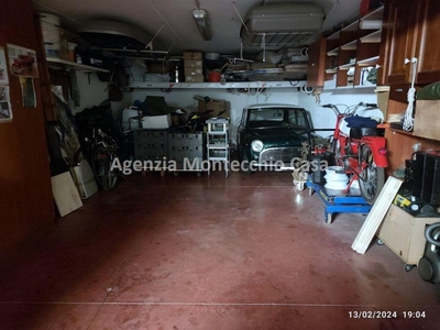 garage in vendita a Vallefoglia
