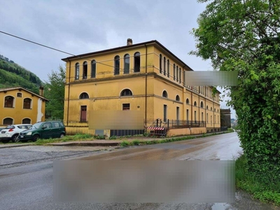 Trilocale in Via Mammianese Nord, Pescia, 1 bagno, 75 m² in vendita
