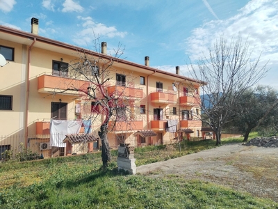 Villa a schiera in Via Giacomo Sedati, S/N, Sesto Campano (IS)