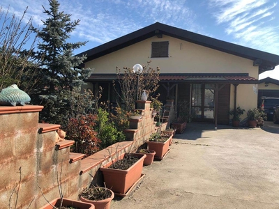 Villa in vendita a Carbonara Scrivia Alessandria
