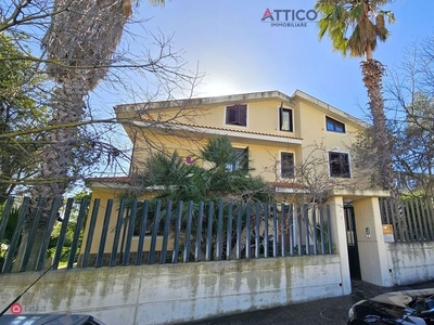 Villa in Vendita in Via Predda Niedda Strada 28 9 a Sassari