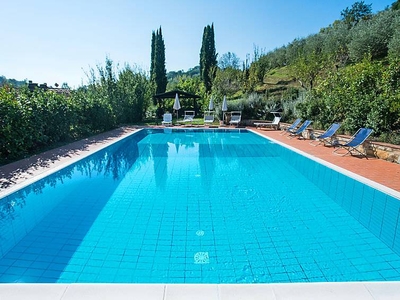 Casa a Alberi con terrazza, piscina e barbecue