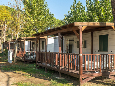 Casa mobile con piscina a 2 km da Tuoro