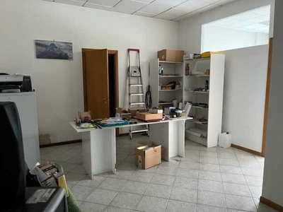 Ufficio in Vendita ad Monteriggioni - 170000 Euro