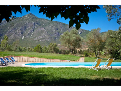 Villa 'Casa Vacanze Maria Maddalena N° 2' con vista sulle montagne, Wi-Fi e aria condizionata