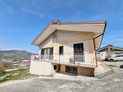 Villa in vendita a Manocalzati Avellino