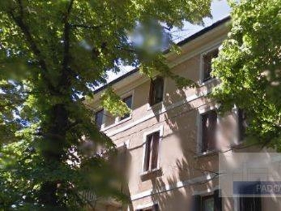 Appartamento in Affitto a Padova Santo