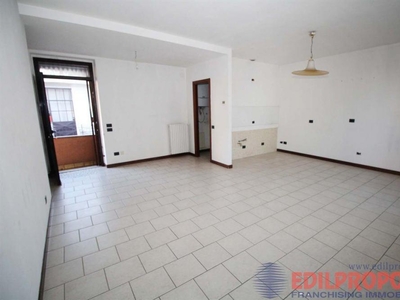 appartamento in vendita a Lazzate