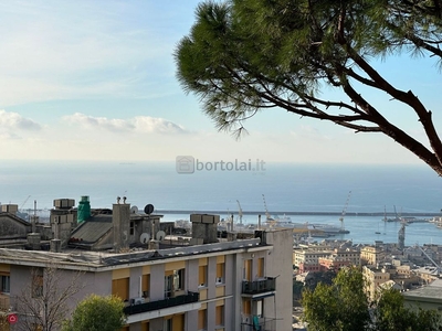 Appartamento in Vendita in Via Acquarone a Genova