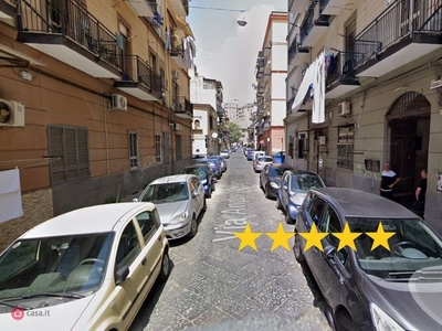 Appartamento in Vendita in Via Andrea Cantelmo a Napoli