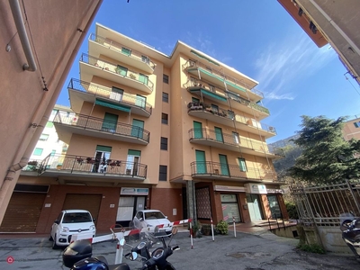 Appartamento in Vendita in Via Bartolomeo Parodi 5 a Genova