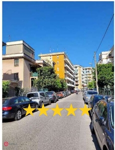 Appartamento in Vendita in Via Carlo de Marco a Napoli