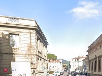 Appartamento in Vendita in Via dei della Robbia a Firenze