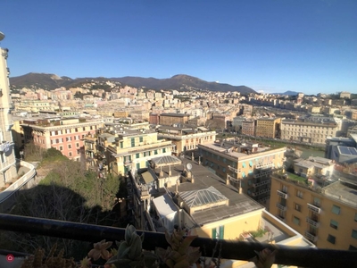 Appartamento in Vendita in Via di Montesano a Genova
