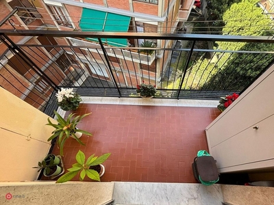 Appartamento in Vendita in Via Emanuele Canesi a Genova