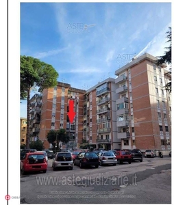 Appartamento in Vendita in Via Giustiniano 283 a Napoli