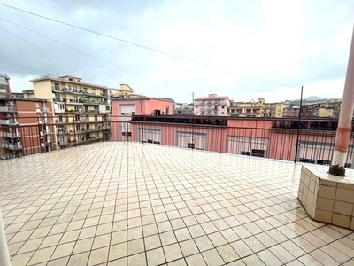 Appartamento in Via Diomede Carafa, Napoli (NA)
