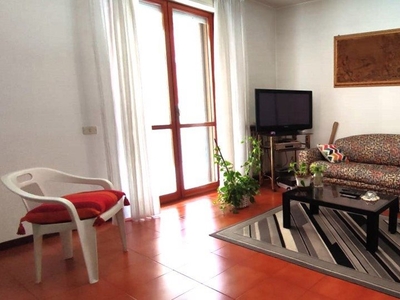 Appartamento in Via San Rocco, 7, Landriano (PV)