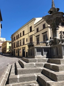 Articoli da Regalo/Casalinghi in in affitto da privato a Viterbo via Giuseppe Garibaldi, 7