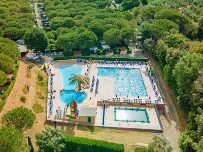 Tenda per 5 persone con piscina