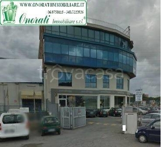 Capannone Industriale in affitto a Roma