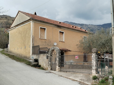 casa in vendita a Alvito