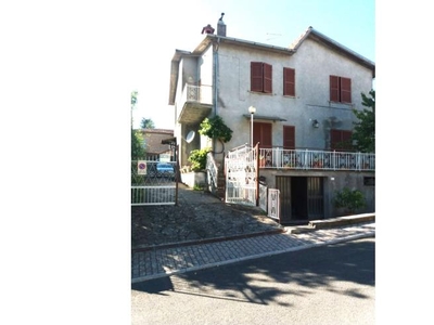 Casa indipendente in vendita a Castel Giorgio