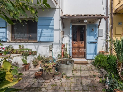 Casa semi indipendente in vendita a Misano Adriatico - Zona: Scacciano
