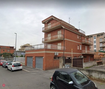 Garage/Posto auto in Vendita in Via Luigi Nono 19 a Roma