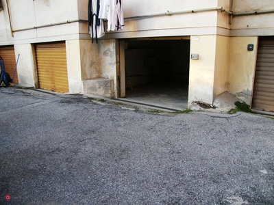 Garage/Posto auto in Vendita in Via Monte Sei Busi 9 a Genova