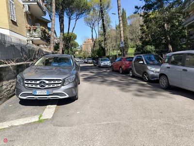 Garage/Posto auto in Vendita in Via Peccioli a Roma