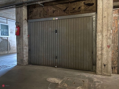 Garage/Posto auto in Vendita in Via Zignago 9 a Roma