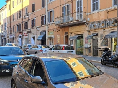 Negozio in affitto a Genzano di Roma corso Don Giovanni Minzoni