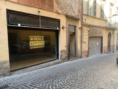 Pizza al taglio/Fast Food/Kebab in affitto a Viterbo via Orologio Vecchio, 5