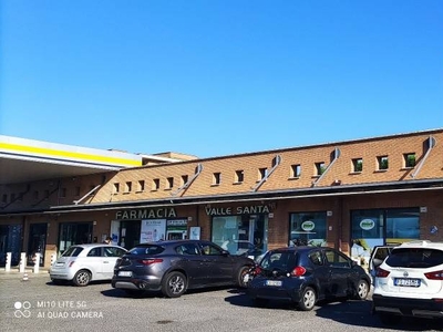 Supermercato/Minimarket in in affitto da privato a Roma via di Boccea, 1052