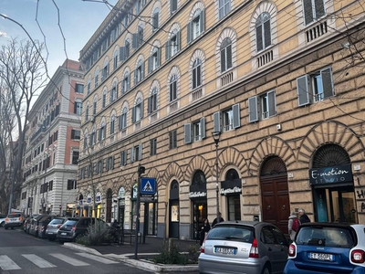 Ufficio in affitto a Roma via Messina