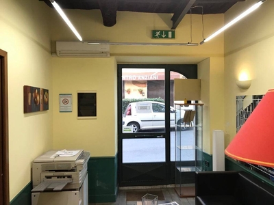 Ufficio in in affitto da privato a Capena via San Luca, 16