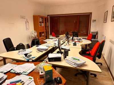 Ufficio in in affitto da privato a Roma viale Luca Gaurico, 257