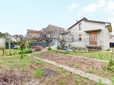 Vendita Casa Indipendente in MARIANO COMENSE