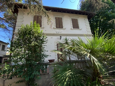 Vendita Villa singola in SESTO FIORENTINO