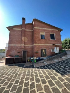Villa bifamiliare in Via Cimate, 72/A, Paliano (FR)